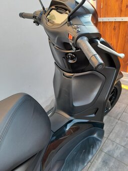 Piaggio Beverly 300i HPE, 2023, TOP stav, 6000km - 15