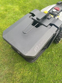 YUKA 2000 s košem (Robotická sekačka s GPS) - 15