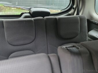 Nissan Pathfinder 2,5 DCi, 4X4,klima, 7 míst, tažné zařízení - 15