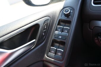 Volkswagen Golf VI 1.4TSI 90KW Style 3/2012 - 15
