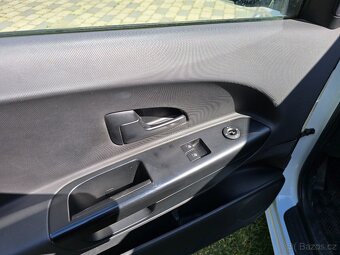 Kia Ceed 1.4 CVVT 2013 kombi - 15