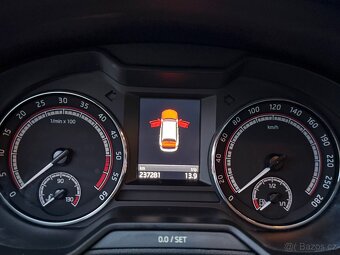 ŠKODA OCTAVIA III RS 2018 TDI - 15