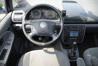 VW SHARAN 1.9TDi 96kW - klimatizace - ESP - výhřev - tažné - 15