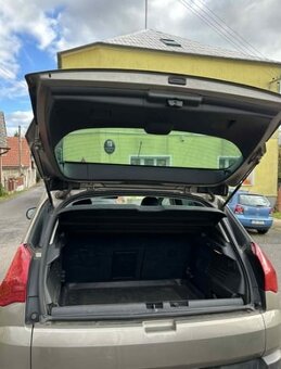 Peugeot 3008 1. 6 e-HDi, r. v. 2013 - 15