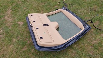 Mercedes ML - Dveře kufru černé - 15