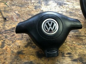 Tříramenný kožený volant VW - 15
