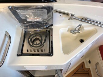 BAYLINER 742 Cuddy + MERCRUISER 6,2l V8 MPI DTS 350ps BRAVO - 15