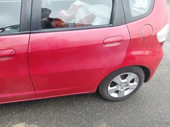 HONDA JAZZ 1.3i, 73kW, 160000km, po STK, TOP CENA - 15