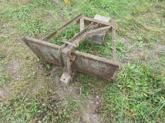 Tomo Vinkovič + valník + špalíkovač + příslušenství - 15