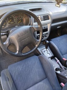 Subaru Impreza 2.0 i - 15