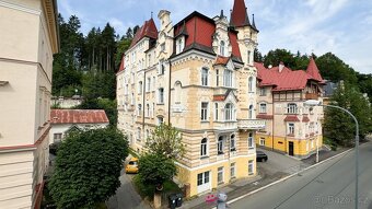Prodej atypického bytu 4+1, 122 m2 s lodžií a šatnou, Marián - 15