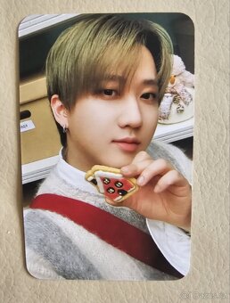 Sběratelské karty Stray kids- lomo card- 5 o'clock - 15