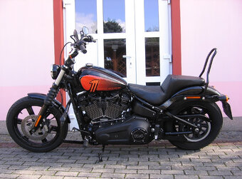 Harley Davidson FXBBS Street Bob motor M8 - 15