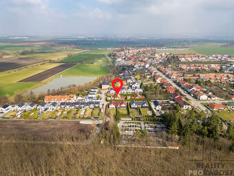 Prodej rodinného domu 240 m², pozemek 569 m² U potoka, Kobyl - 15