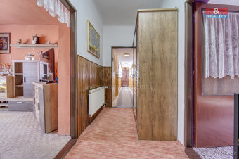 Prodej bytu 4+1, 107 m², Planá, ul. Hřbitovní - 15