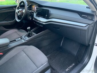 Predám havarovanú Škoda octavia 4 2.0tdi 85 kW 2023. - 15