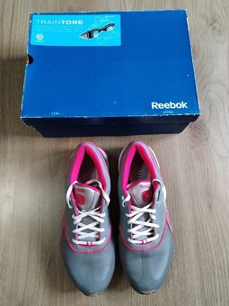 Reebok Traitone speciály běžecké vel 39 - 15