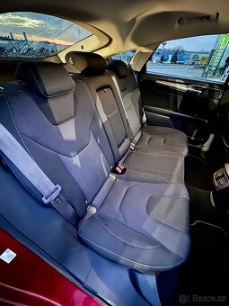Ford Mondeo 1.5 EcoBoost 118kW | Výbava, servis, STK 01/2028 - 15