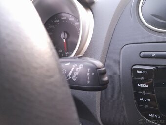 SEAT IBIZA 1,2i,KLIMA,SERVISKA,MODEL 2010 - 15