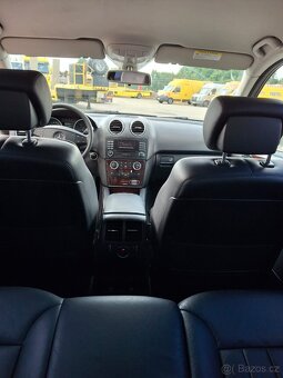 Mercedes-Benz ML 320 CDI - 15