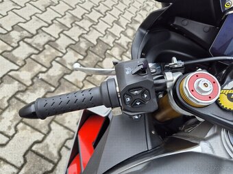 Aprilia RSV4 RR - 15