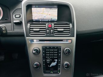 Volvo XC60 2.4D 5VÁLEC 120KW 4x4 MANUÁL NAVI KAMERA TAŽNÉ - 15