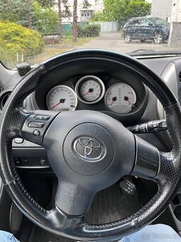 Rav4 2.0  VVTI benzin rok 2006 - 15