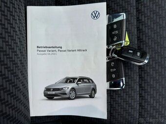 VW Passat R-line TDI 90kw DSG/webasto/kamera/panorama - 15