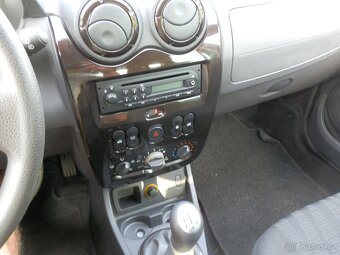 Dacia Duster 1.6 Laureate - nová STK, prav. servis - 15