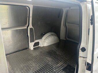 Vw transportér T6.1,R.v 21,2x boční dveře, 179 tis km - 15