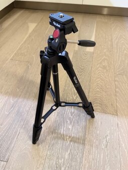 Poloprofesionální zrcadlovka Canon EOS 200D s příslušenstvím - 15