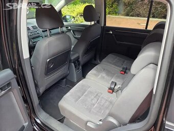 VW Touran 2.0TDI 103kW,Highline,7.míst,webasto,serviska - 15