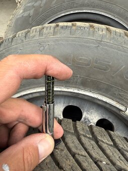 Zimní sada BMW - 5x120 - 195/65/15 vzorek 7,5mm - 15