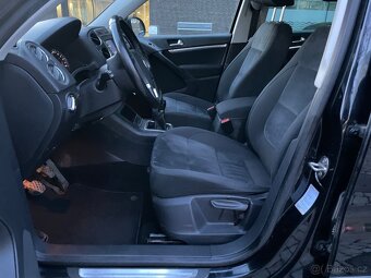 Volkswagen Tiguan 2.0TDI 4x4 MANUÁL LED TAŽNÉ Bi XEN SENZORY - 15