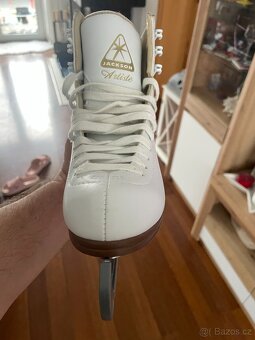 Krasobrusle Jackson Artiste vel.32 - 15