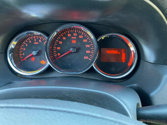 Dacia Duster 1.6 benzin,1.majitel, jen 40000 km - 15