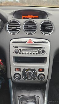 Peugeot 308 1,6HDi - 15