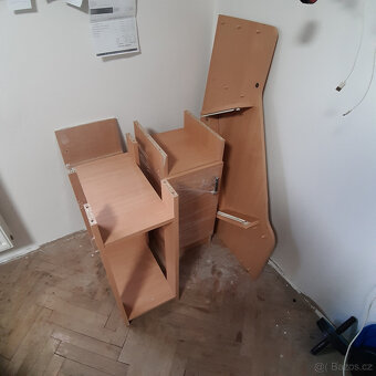 Prodám rohový počítačový stůl – DOHODOU - 15