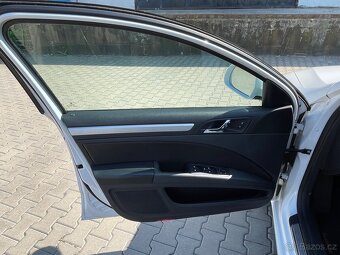 Škoda Superb 2,0tdi 103kw DSG kombi r.v.2014 - 15
