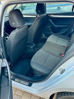 Škoda Octavia 3 COMBI 1,6 tdi , původ ČR, serviska - 15