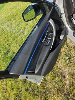 BMW 320d xDrive - 15