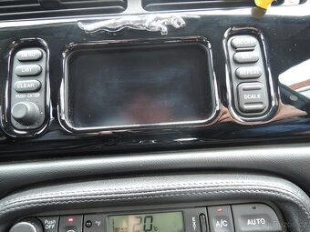 Jaguar XKR 4.0i V8 Supercherger 2000 - 15