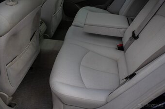 Mercedes-Benz E trieda Sedan E280 CDI - 15