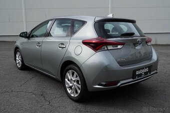 Toyota Auris 1.8 HYBRID - 15