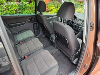 VW Sharan 2.0TDI 103kW,7 míst, navi, panorama, serviska - 15