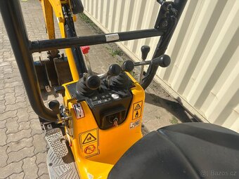 Prodám minibagr JCB 8008 CTS - 15