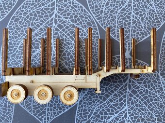 Dřevěný model Tatra Phoenix s návěsem Umikov 39T - 15