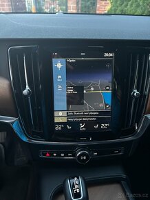 Volvo V90 D4 2.0d 140kw r.v.2017 Inscription full led Top - 15