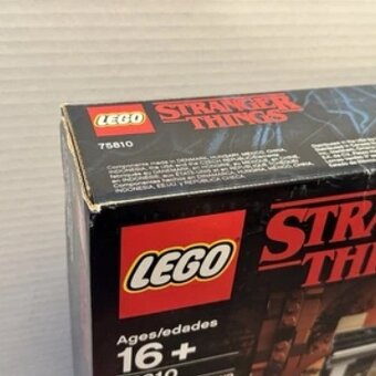 LEGO Stranger Things 75810 Upside Down - 15