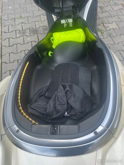 Piaggio X10 500 Executive ABS - 15